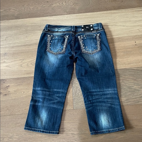 Miss Me The Easy Crop Jeans Size 30 Rhinestones Bling Jeans - Picture 10 of 13